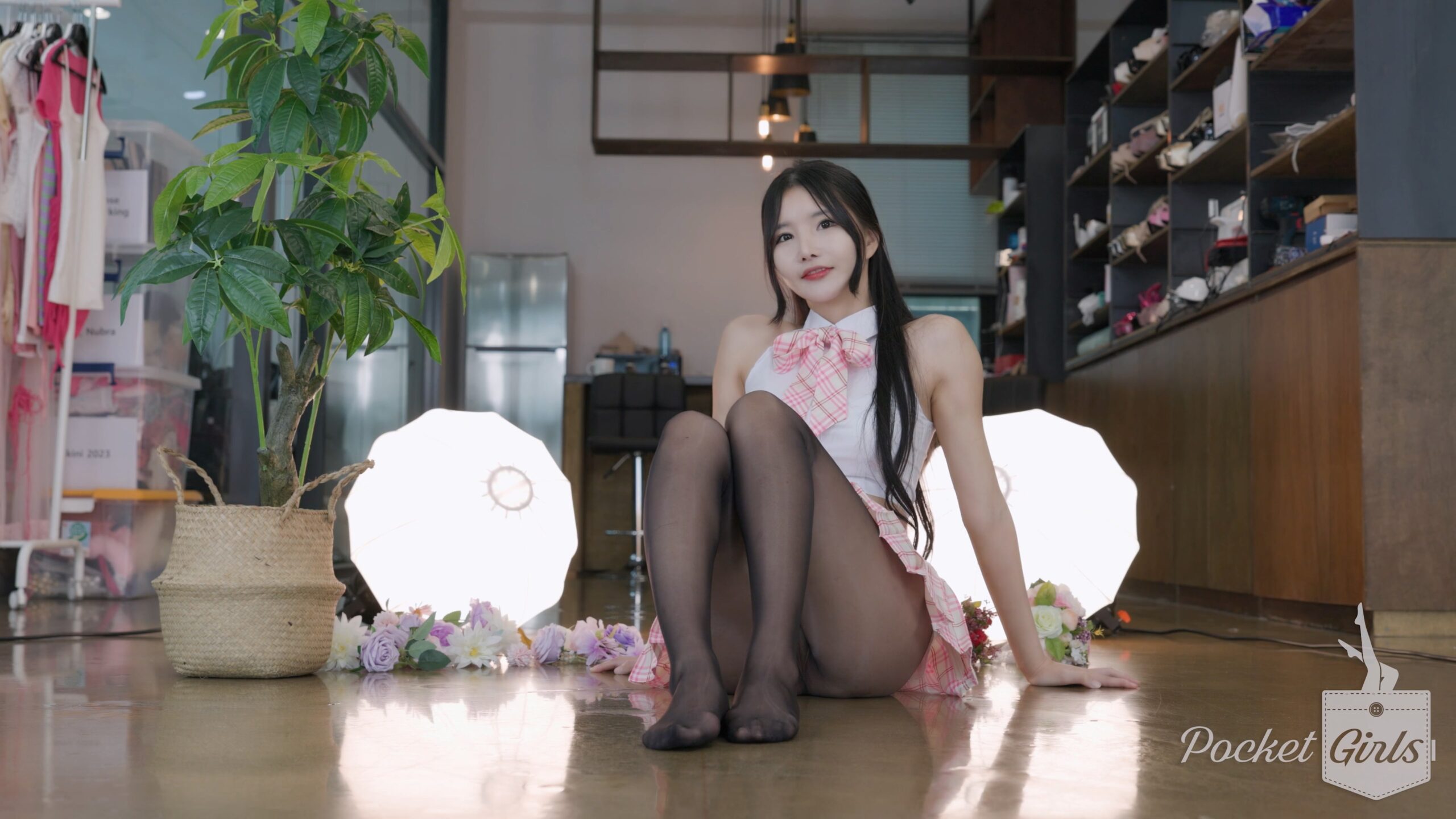 Celestial Chic in Black Stockings, Yeonji, Part.4 – #1055插图1