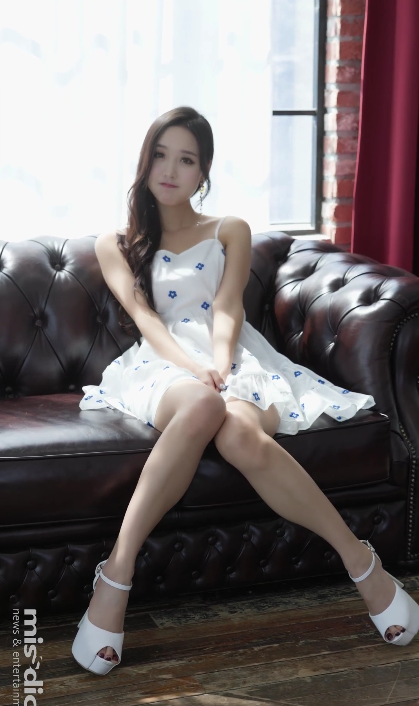 Kim Gaon, White Flare Skirt, 김가온, Tell Me Now-(1080p)0725.1插图